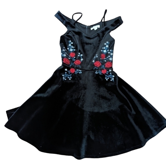 Whimsigoth Dress Y2K black velvet strappy Witchy Goth Punk embroidered sz XS - Picture 8 of 10